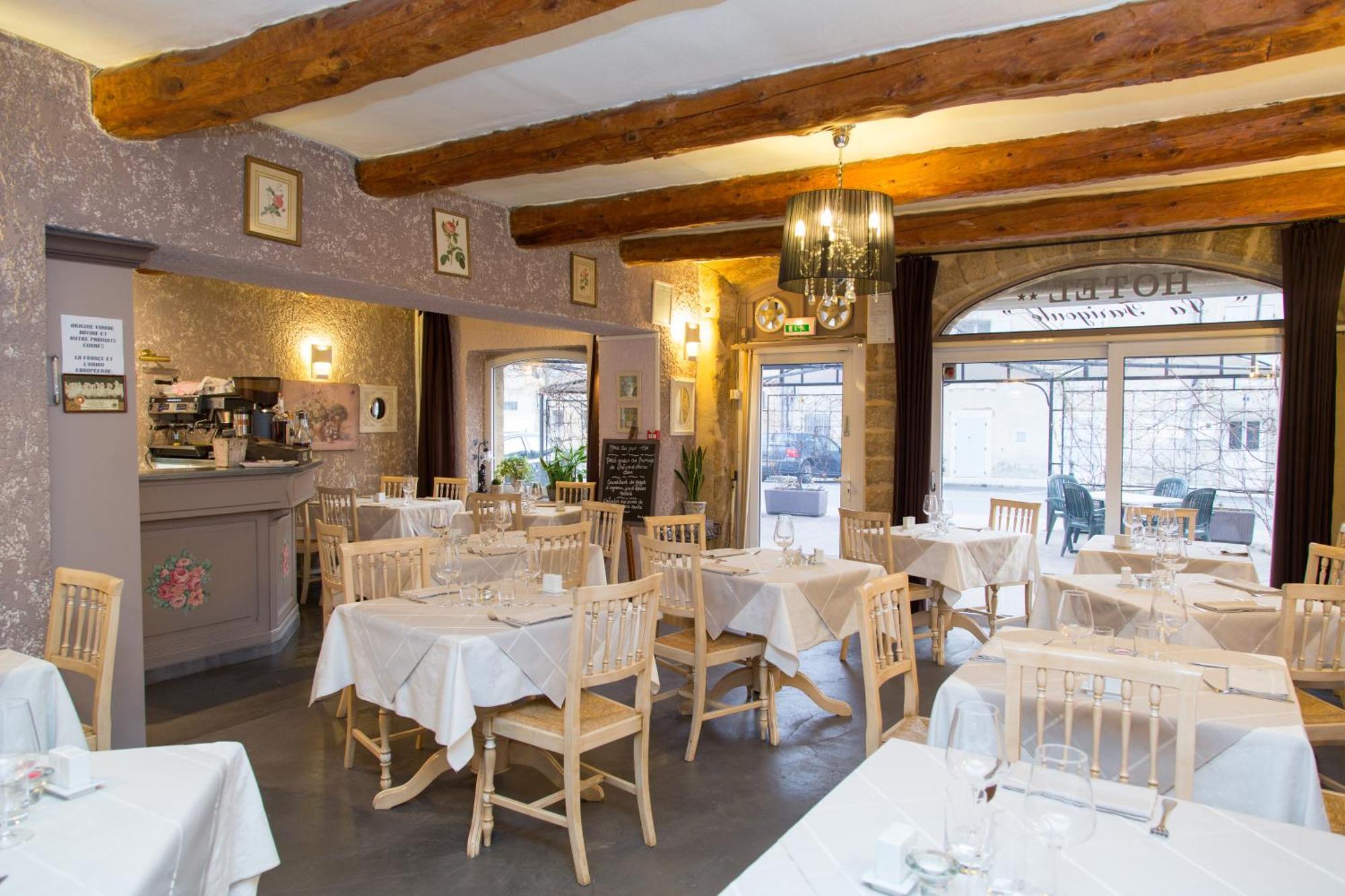 Logis Hotel Restaurant La Farigoule Sainte-Cécile-les-Vignes Buitenkant foto