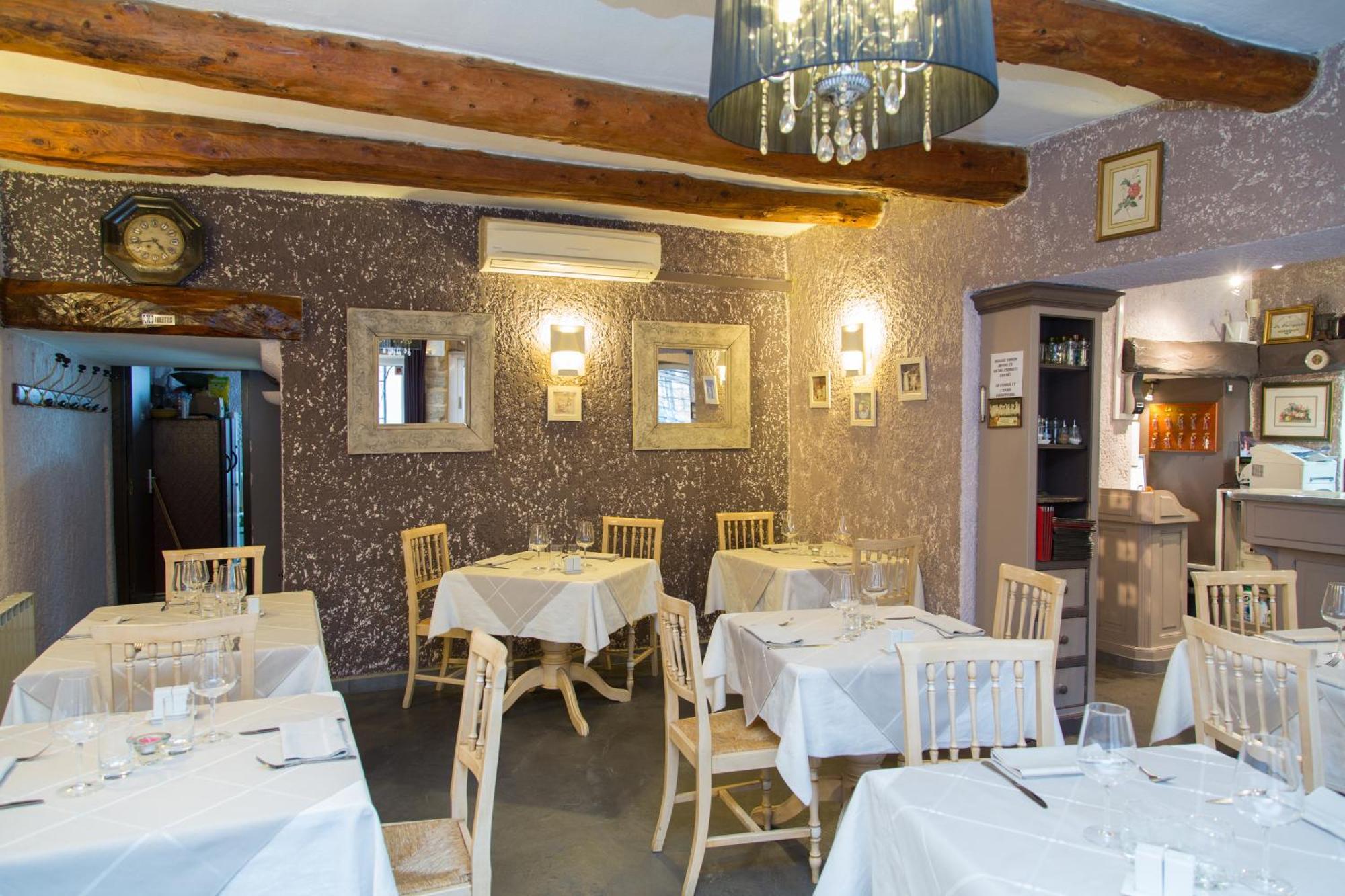 Logis Hotel Restaurant La Farigoule Sainte-Cécile-les-Vignes Buitenkant foto