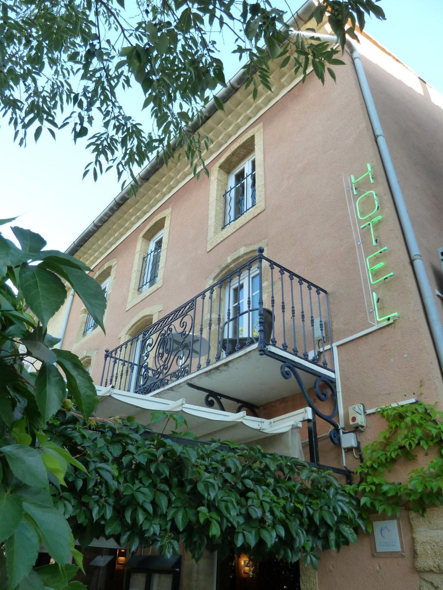 Logis Hotel Restaurant La Farigoule Sainte-Cécile-les-Vignes Buitenkant foto